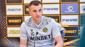 {{ otherArticle[0].article.title }}