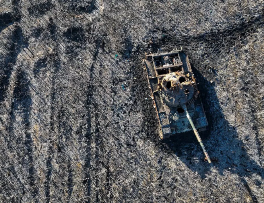 Украинската военна тактика: Загубите на няколко БТР-а "Брадли" и танкове "Леопард" - нарочно ли е?
