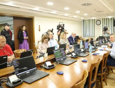 Прокурорската колегия на ВСС освободи три заместнички на Гешев и избра една нова