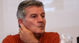 {{ otherArticle[0].article.title }}