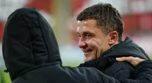 {{ otherArticle[0].article.title }}