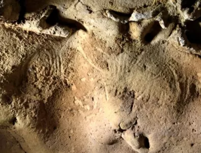 Археолози откриха най-старите неандерталски скални гравюри