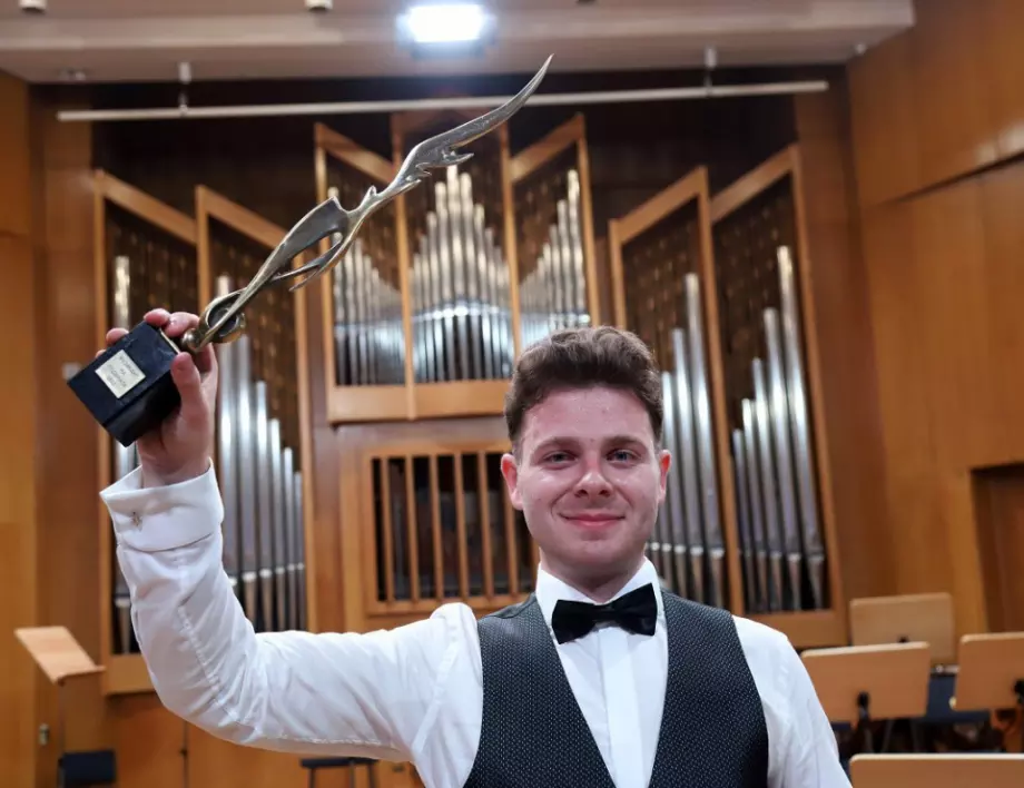Бандонеонистът Стоян Караиванов спечели приза "Музикант на годината 2022"