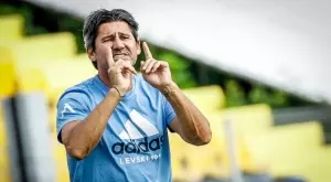 {{ otherArticle[0].article.title }}