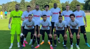 {{ otherArticle[0].article.title }}