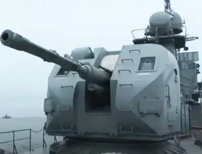 Руснаците потопиха собствен кораб по време на учение (ВИДЕО)