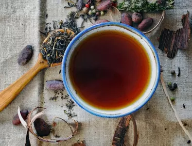 Най-полезните и здравословни билкови чайове, които трябва да опитате