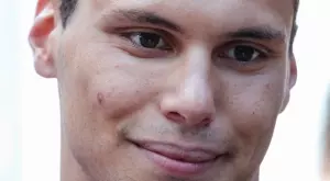 {{ otherArticle[0].article.title }}