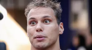 Антъни Иванов се подигра с бившия си треньор Николай Вакареев