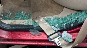 След спор на пътя шофьор нападна съпругата на баскетболен национал