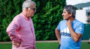 {{ otherArticle[0].article.title }}