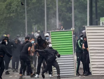 Пак насилие и стотици арести във Франция, размирици вече има и в Белгия (ВИДЕА)