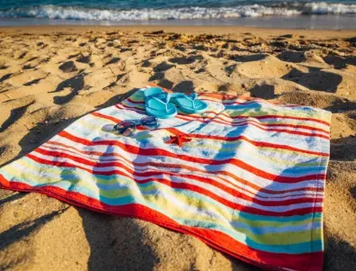 Никога няма да имате пясък на кърпата, ако правите това на плажа