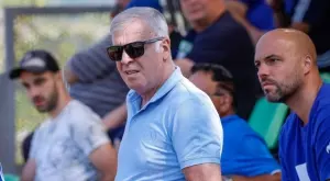 {{ otherArticle[0].article.title }}