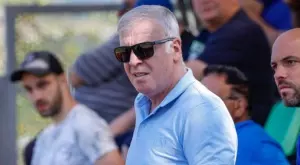 {{ otherArticle[0].article.title }}