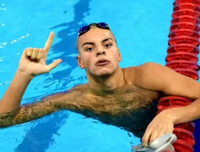 Страхотен Мицин се класира на 1/2-финал на Европейското по плуване