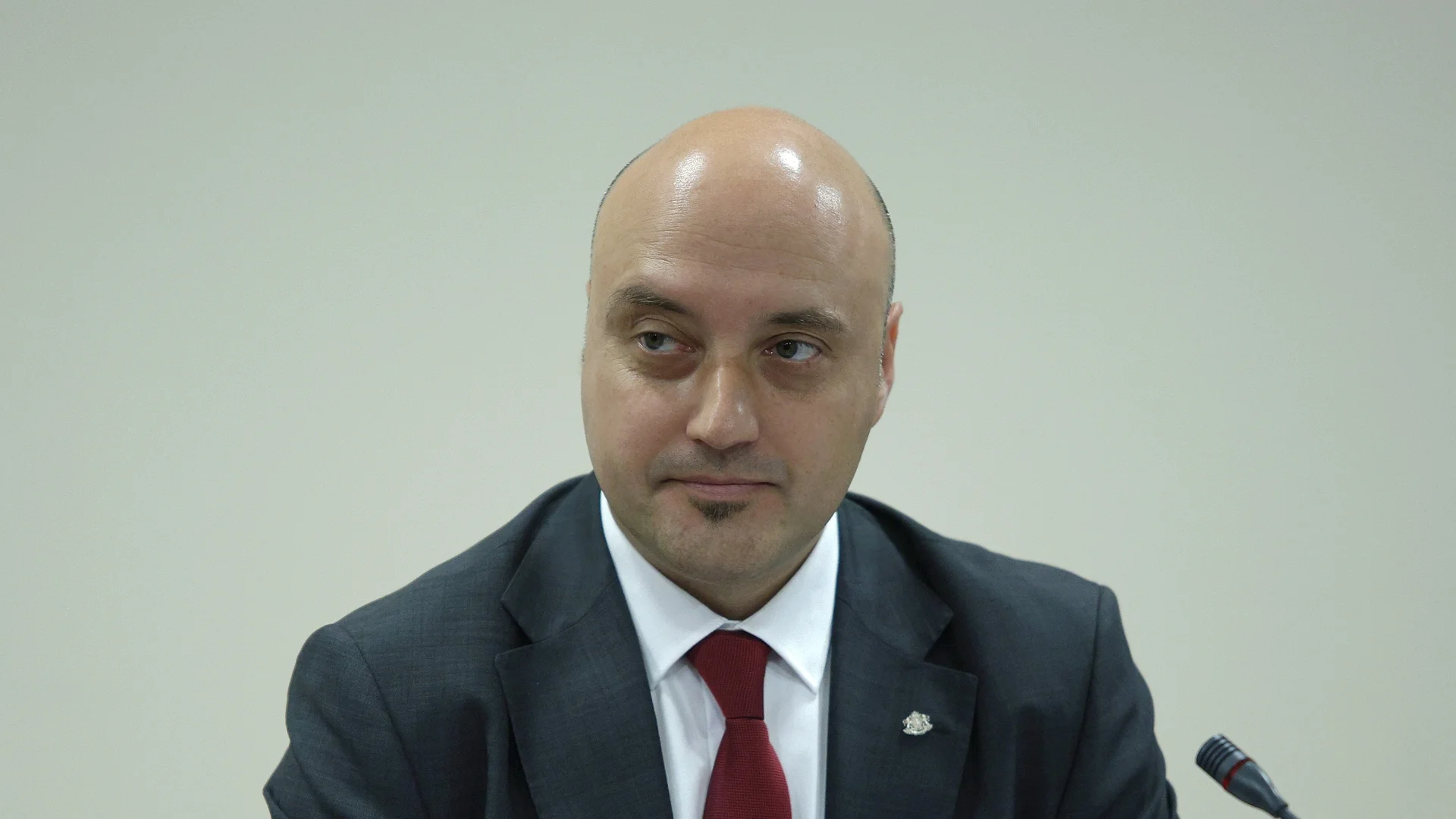 Атанас Славов: Другата седмица ще приемем конституционните промени