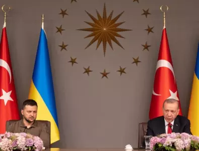 Предстоят много важни преговори: Зеленски е в Турция за среща с Ердоган (ВИДЕО)