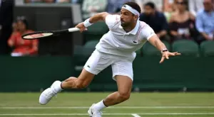 {{ otherArticle[0].article.title }}