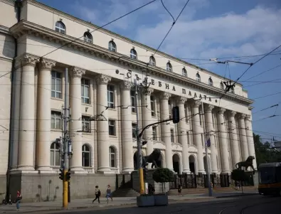 Твърдение: Нотариуса е бил на срещи с Невена Зартова в сградата на прокуратурата