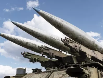 12 руски ракети летят към Украйна (ВИДЕО)