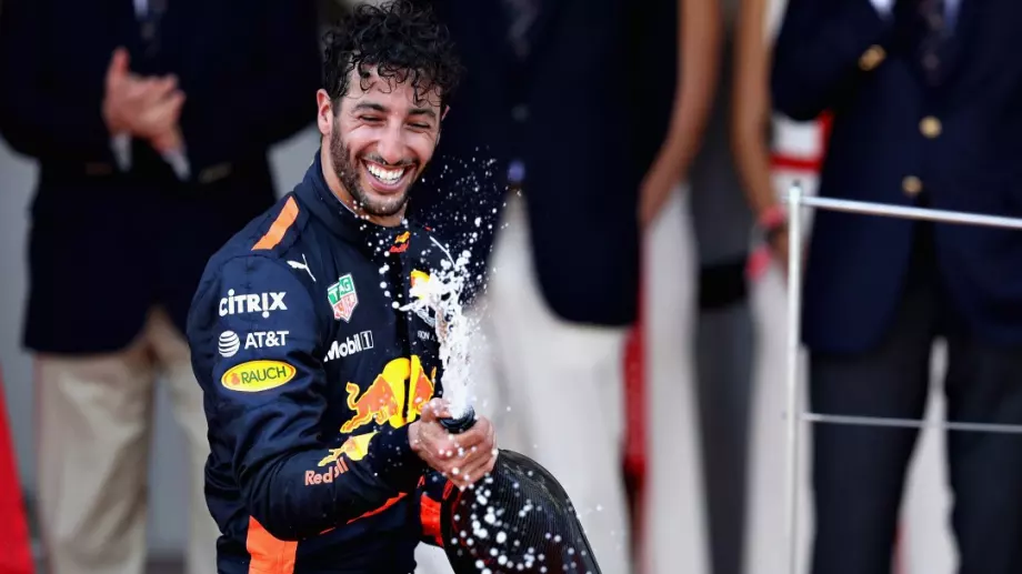 Преди завръщането: Най-добрите моменти на Даниел Рикардо във Формула 1 (ВИДЕО)