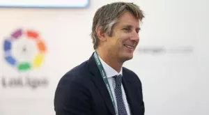 Най-после добри новини: Животът на Ван дер Сар е вън от опасност