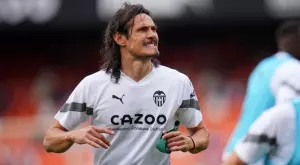 36-годишният Единсон Кавани напуска Валенсия и казва "сбогом" на Европа?