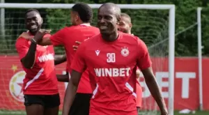 {{ otherArticle[0].article.title }}