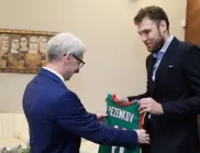 Премиерът се срещна с Александър Везенков (СНИМКИ)