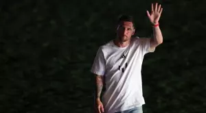 {{ otherArticle[0].article.title }}