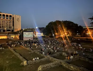Стотици старозагорци и гости се насладиха на лятната киновечер на античен форум 