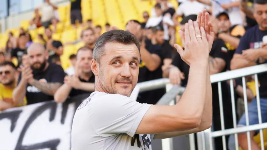 След 2 точки от 6 мача: Генчев остава в Ботев Пловдив заради феновете