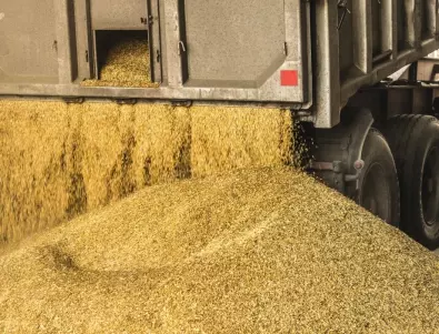 Словакия и Украйна се споразумяха лицензи да заменят забраната за украинското зърно