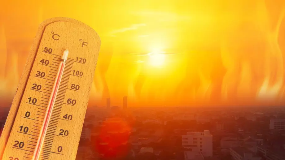 Нови температурни рекорди - дори в слънчева Испания не издържат на жегите