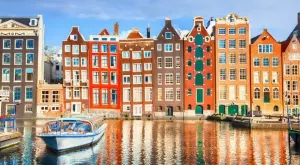 Най-висок в Европа: Туристическият данък в Амстердам става 12,5% през 2024 година