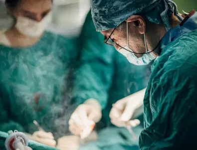 Българин в екипа, извършил първата трансплантация на матка в Англия