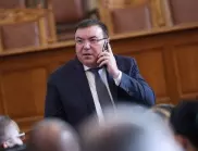 "Въпросът е приключен": Ангелов обяви, че Шивачев остава началник в "Пирогов" (ВИДЕО)