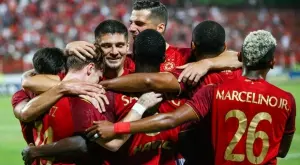 {{ otherArticle[0].article.title }}