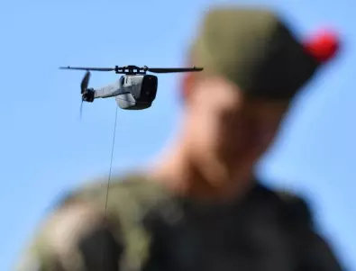 САЩ дават на Украйна най-малкия военен дрон в света с новия си пакет (ВИДЕО)