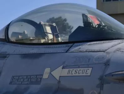 От Пентагона разкриха колко време ще се обучават украинските пилоти на F-16