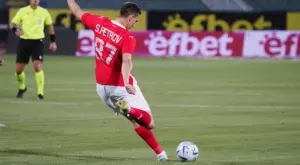 Основен футболист на ЦСКА 1948 подписва договор с елитен отбор от чужбина?