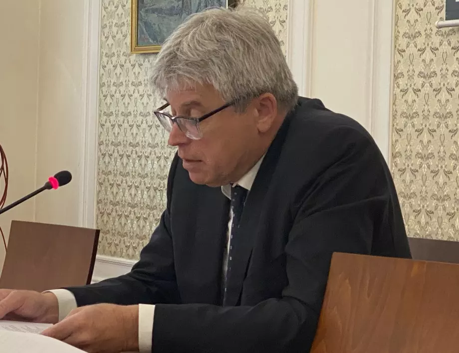 Парламентът избра Станимир Михайлов за управител на НЗОК