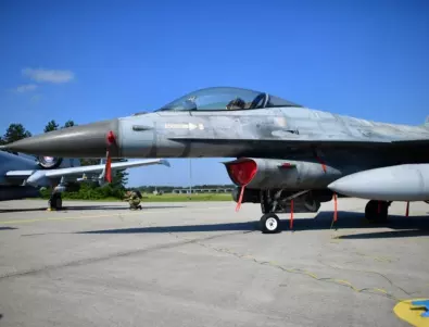 Белгия потвърди кога ще достави F-16 на Украйна