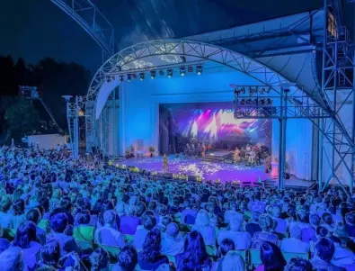 Над 30 изпълнители и десетки песни ще завладеят сцената на „Бургас и морето 2023“