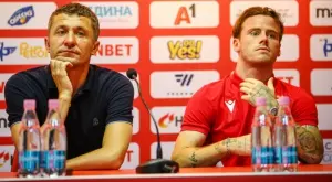 {{ otherArticle[0].article.title }}