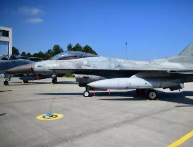 Кулеба обвърза F-16 с бързината на обучението на украински пилоти