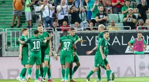 {{ otherArticle[0].article.title }}