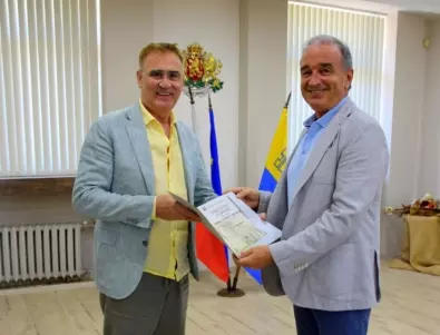 Кметът на Асеновград с жест за доброто партньорство с КЦМ
