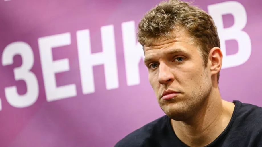 "Ще му се насладите, нямам търпение": Треньорът на Кингс се скъса да хвали Александър Везенков